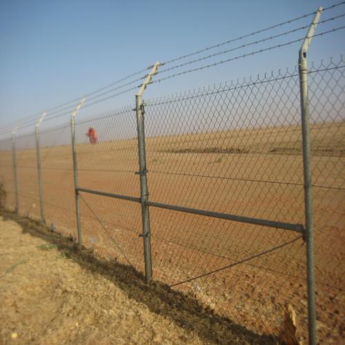 Chain Link Fabric: Secure, Cost-Effective Perimeter Protection