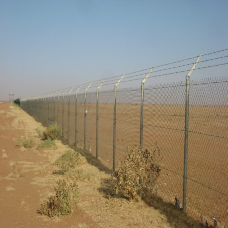 Chain Link Fabric: Secure, Cost-Effective Perimeter Protection