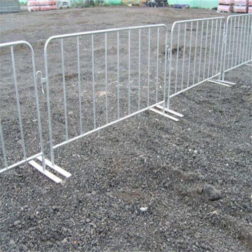 Metal Crowd Control Barriers | Secure & Easy