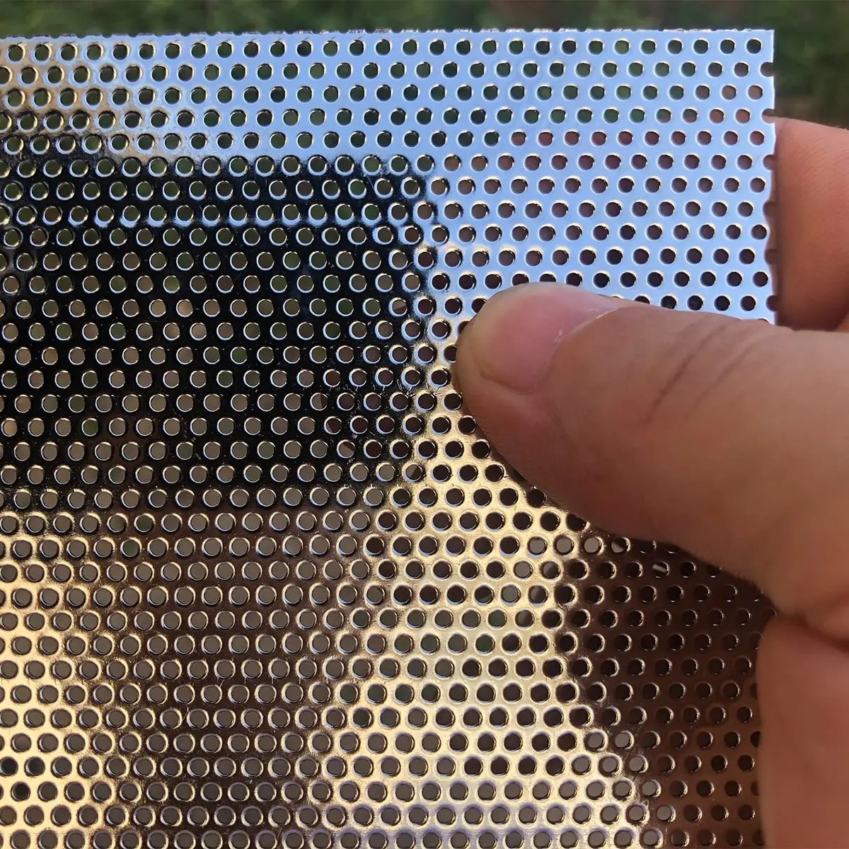  Perforated Metal Mesh for Diverse Applications: Features and Uses
