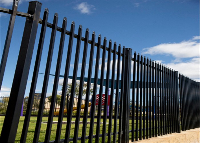 Powder Coated Black Steel Picket Fence for Every Setting