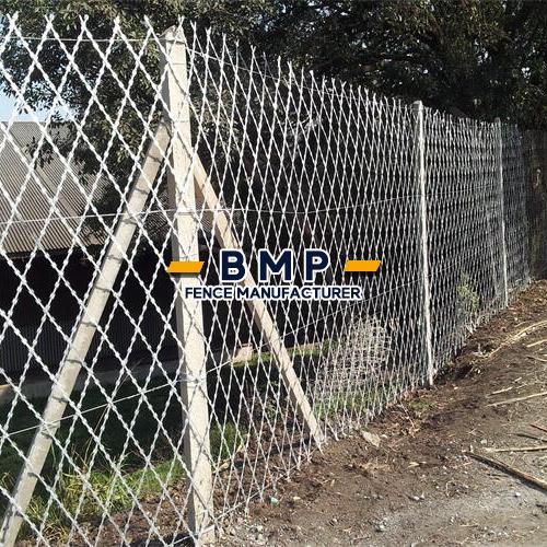 Razor Mesh: Unmatched Security Fencing for Your Property
