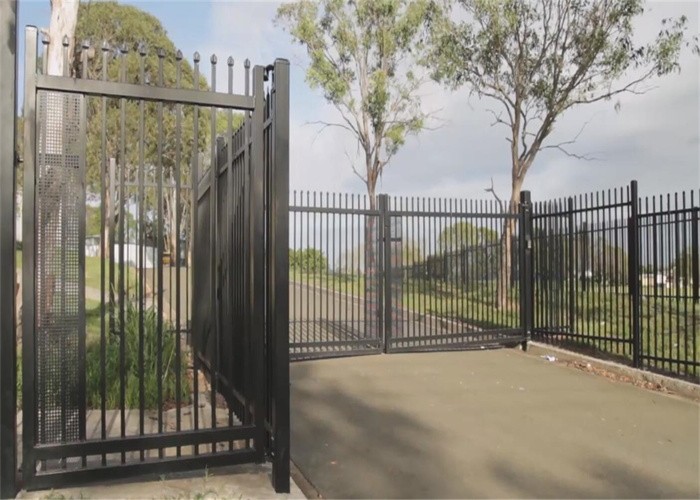 Steel Picket Fence Panels – Durable, Stylish, and Secure