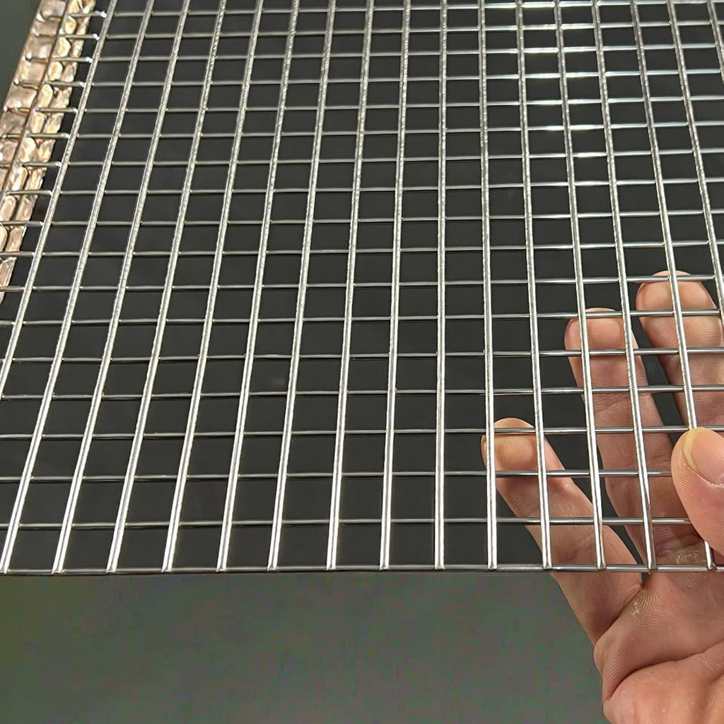 Stainless Steel Welded Wire Mesh Panels 1"x1"