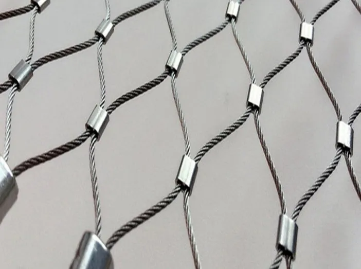 Stainless-Steel-Flexible-Balcony-Stair-Balustrade-Zoo-Rope-Cable-Mesh-Fence-Netting-1