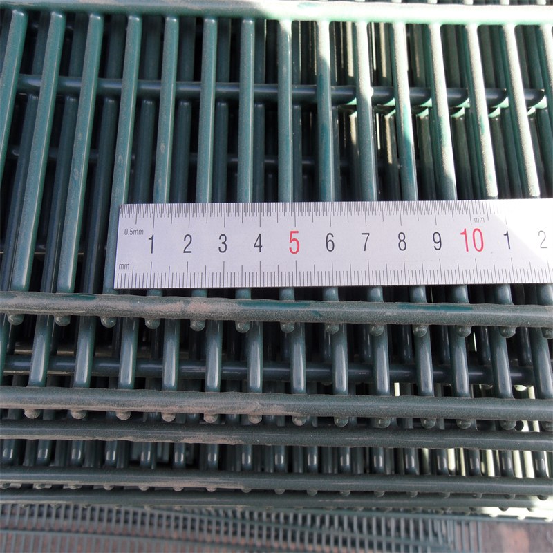 china 358 fence:Shocking 18 TRAPS That Cause Costly Failures