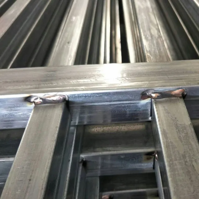 Black-Color-6FT-Height-Residential-Ornamental-Steel-Spear-Top-Picket-Security-Metal-Fence-Panels-1-11