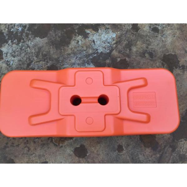 HDPE base 620x230x130mm (90mm clamp)