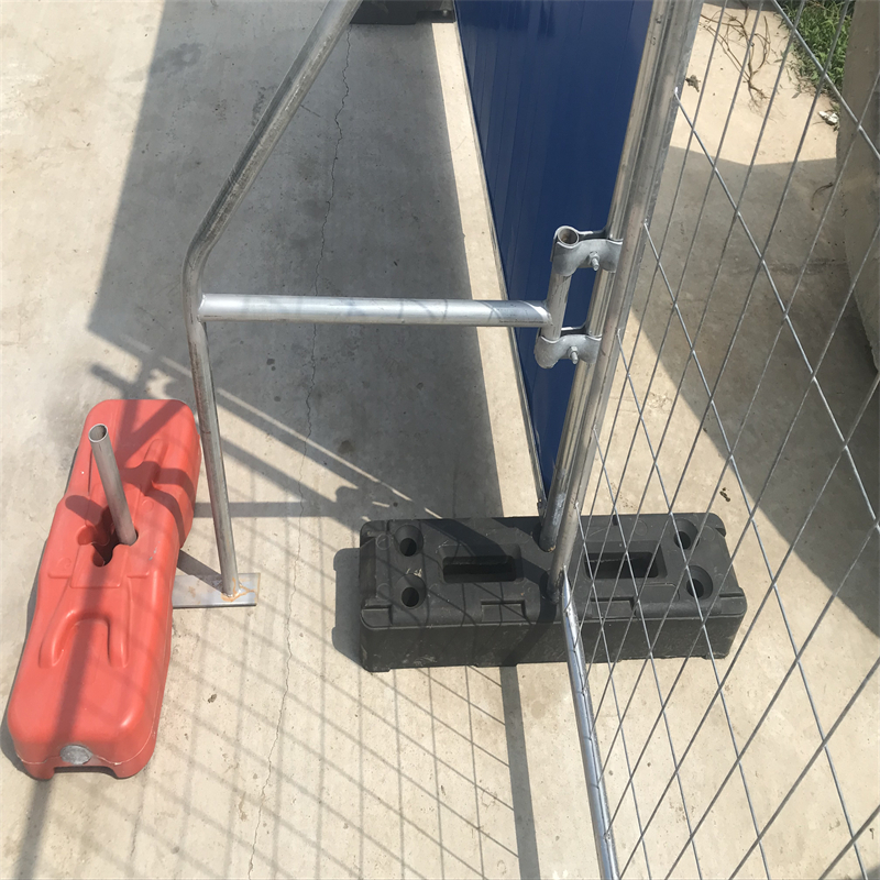 builders temporary fence panels: 28 Brutal Traps + Read Now